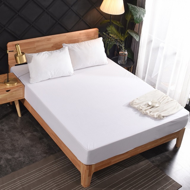 Protège-matelas imperméable anti-insectes en polyester respirant